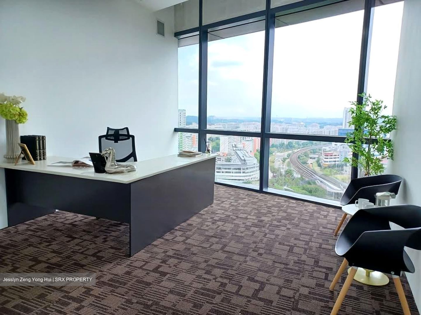 Woods Square (D25), Office #554086871